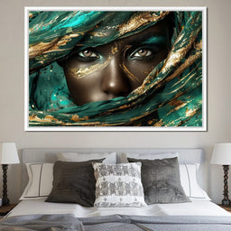 Emerald Gaze Gold Essence - NicheCanvas