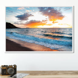 Maui Black Sand Beach - Lucas Moore - NicheCanvas