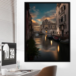 Venezia 14 - Enzo   - NicheCanvas