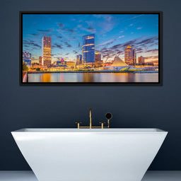 Milwaukee - NicheCanvas