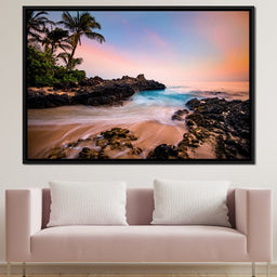 Hawaiian Paradise - Lucas Moore - NicheCanvas