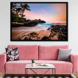 Hawaiian Paradise - Lucas Moore - NicheCanvas