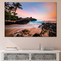 Hawaiian Paradise - Lucas Moore - NicheCanvas