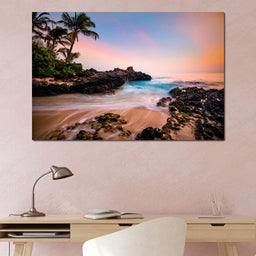 Hawaiian Paradise - Lucas Moore - NicheCanvas