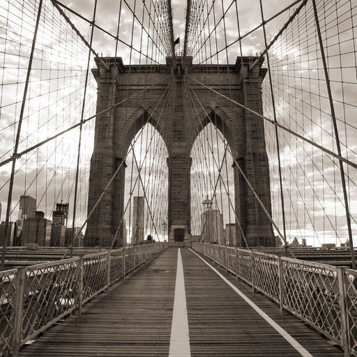 Brooklyn Bridge in Black & White Canvas Print