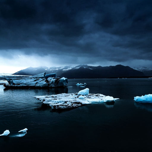 Cold Forgotten - Johanjjf Canvas Print