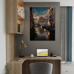 Venezia 14 - Enzo   - NicheCanvas