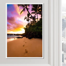 Footprints in the Sand - Lucas Moore - NicheCanvas