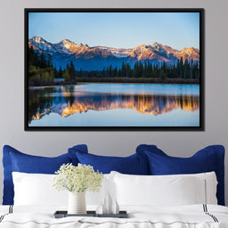 Last Light - Lucas Moore - NicheCanvas