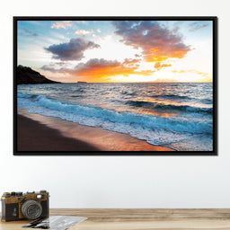 Maui Black Sand Beach - Lucas Moore - NicheCanvas